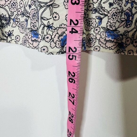 LOFT Floral V-neck Cotton Tee Shirt - Picture 6 of 8